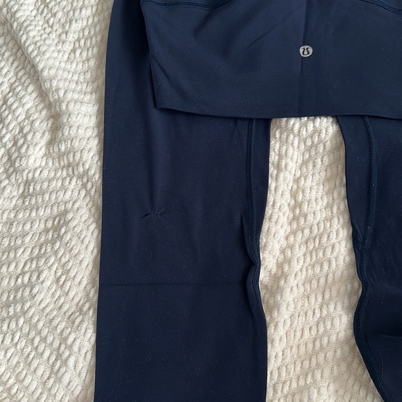 Lululemon Align leggings - Picture 3 of 3